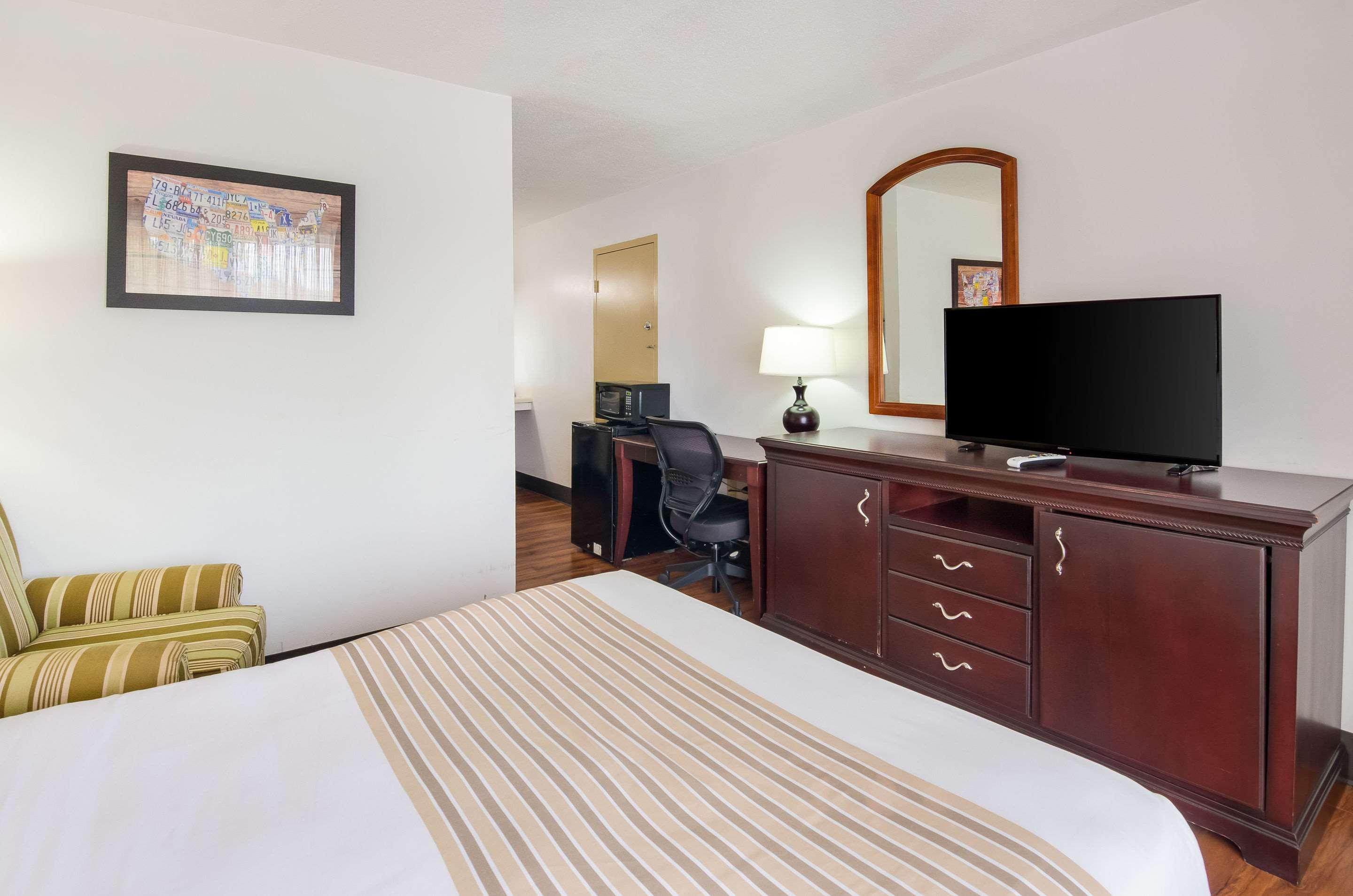 Econo Lodge Marion I-81 Εξωτερικό φωτογραφία