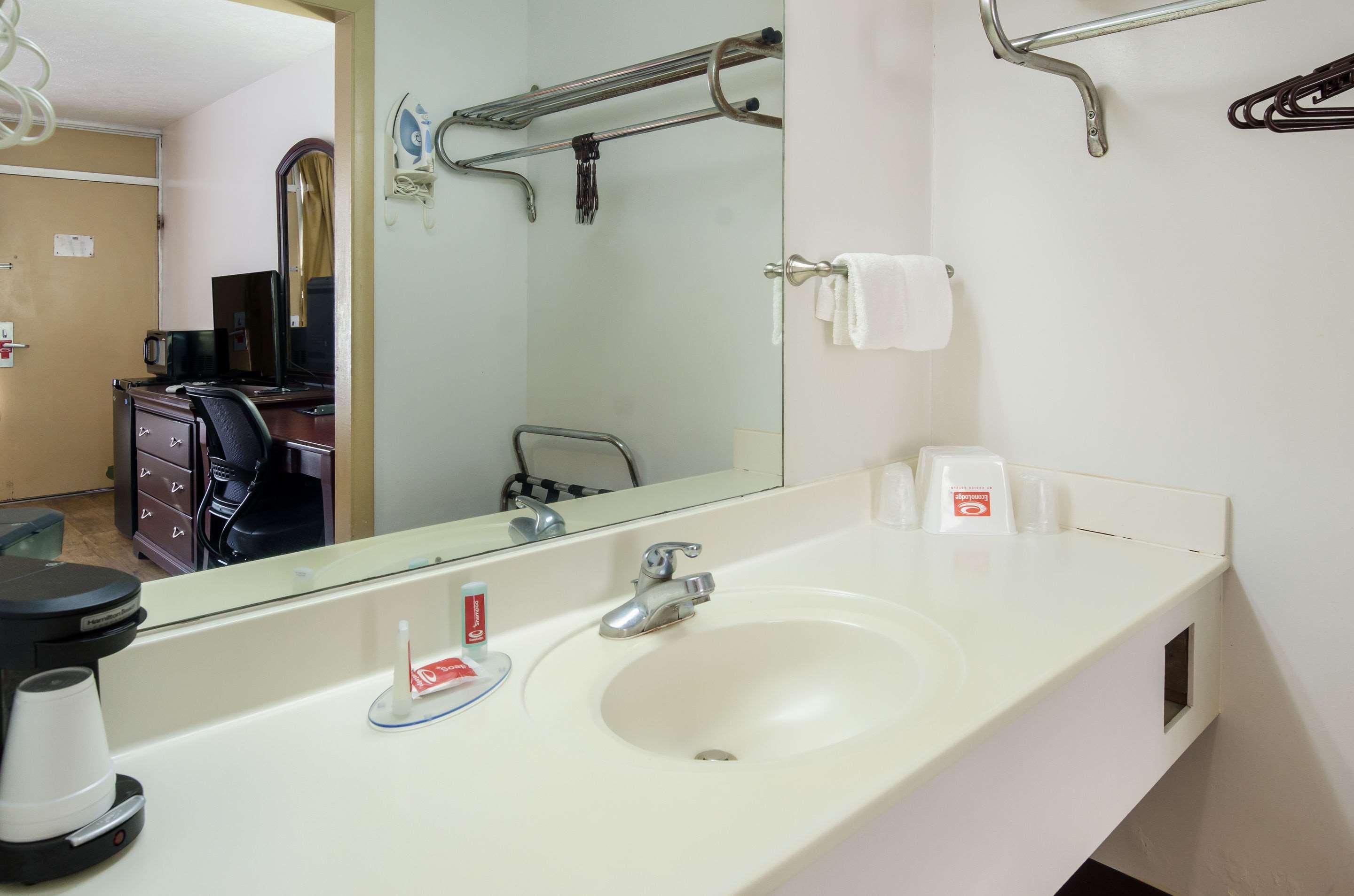 Econo Lodge Marion I-81 Εξωτερικό φωτογραφία
