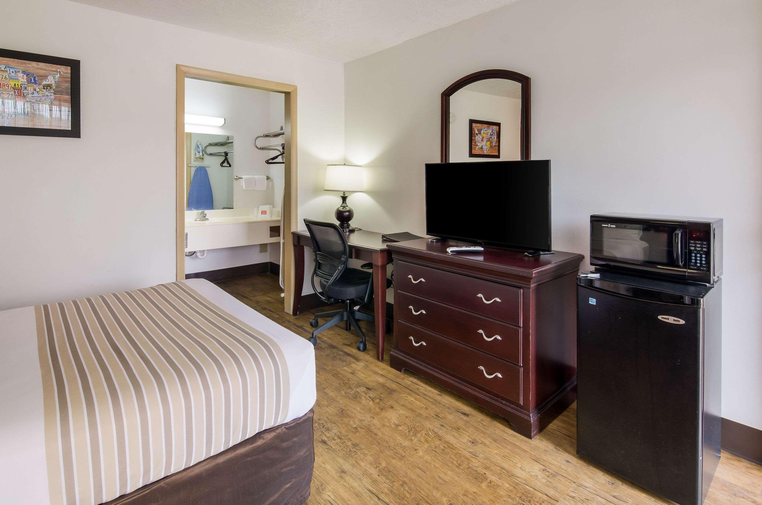 Econo Lodge Marion I-81 Εξωτερικό φωτογραφία