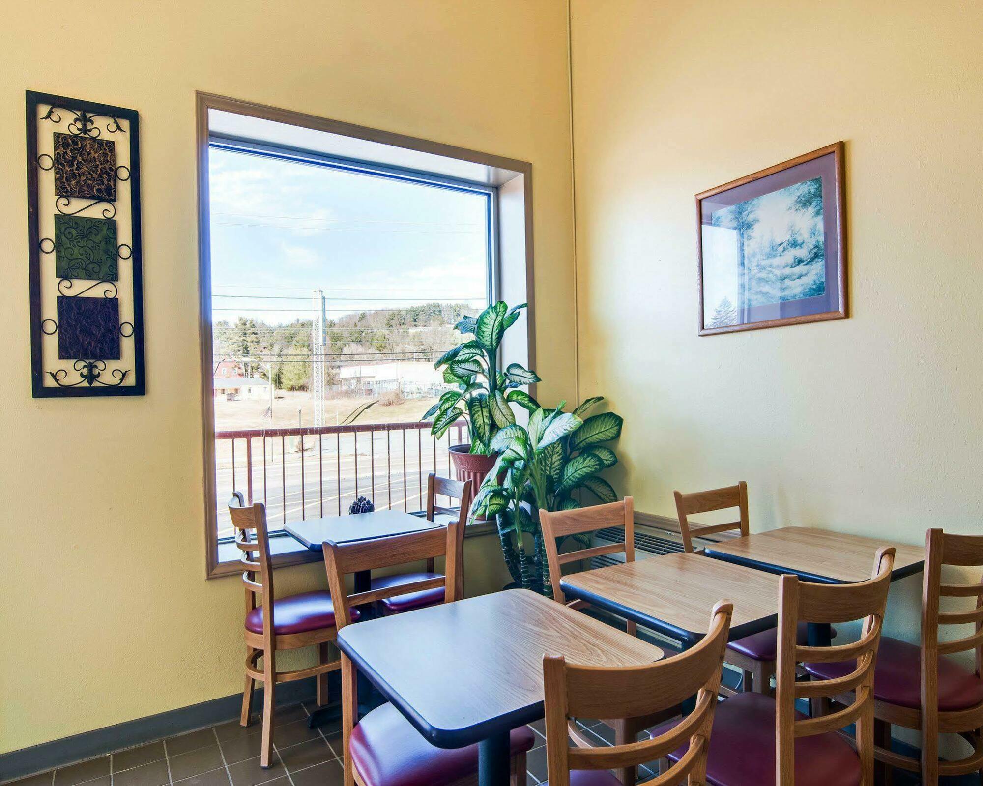 Econo Lodge Marion I-81 Εξωτερικό φωτογραφία