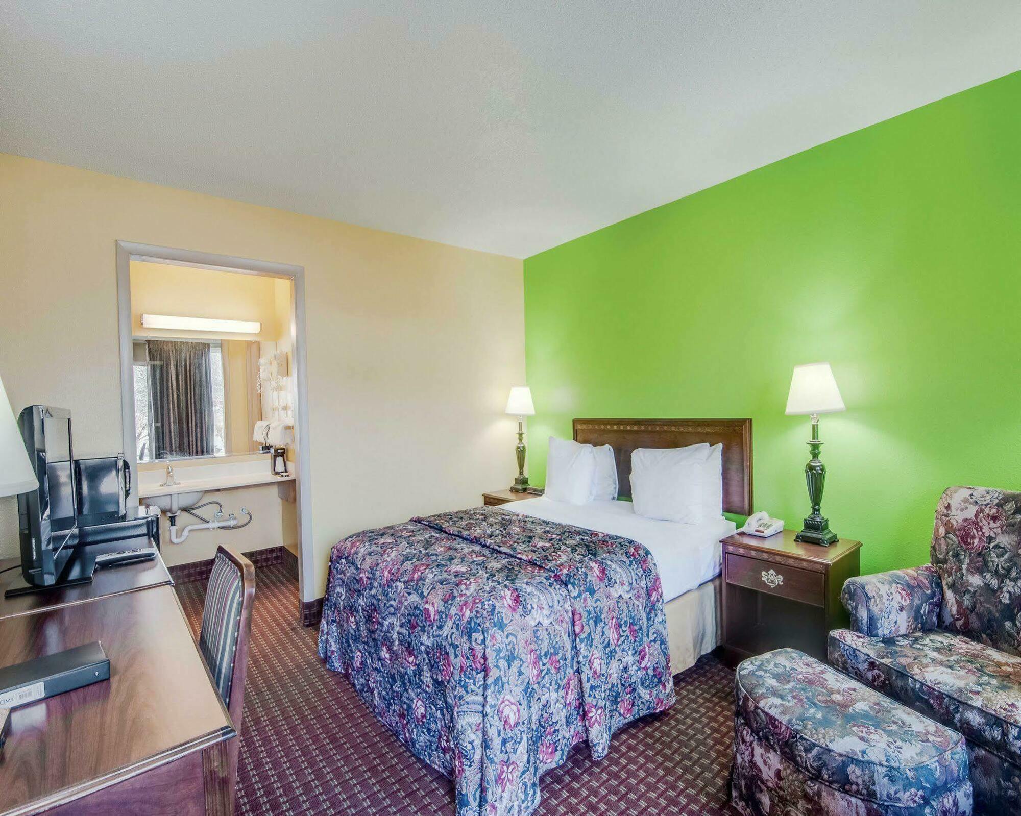 Econo Lodge Marion I-81 Εξωτερικό φωτογραφία
