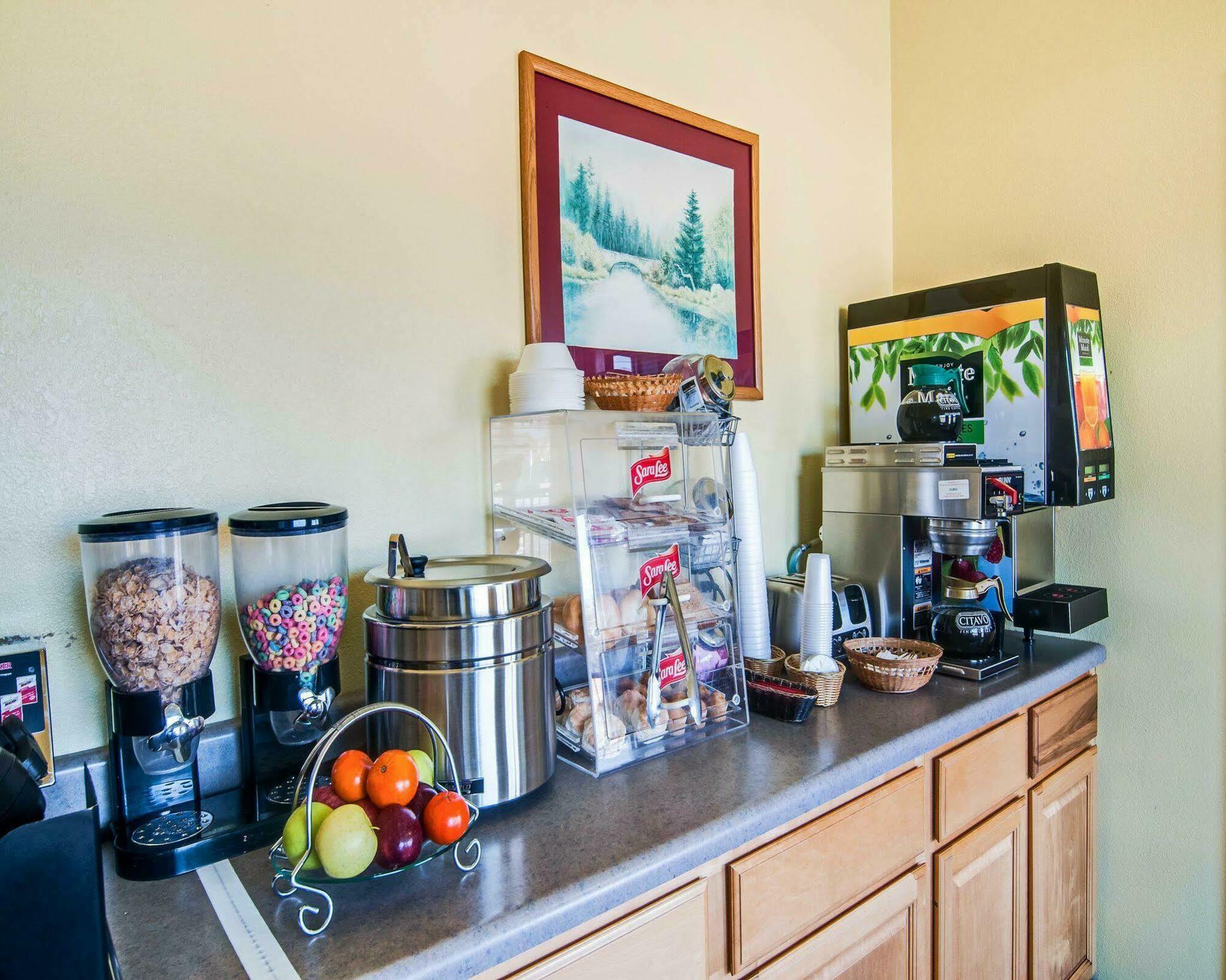 Econo Lodge Marion I-81 Εξωτερικό φωτογραφία